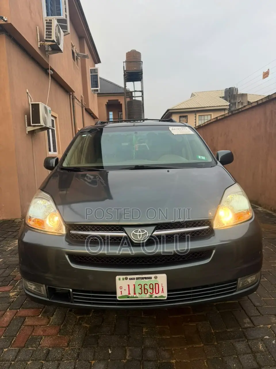 Toyota Sienna 2004 Blue