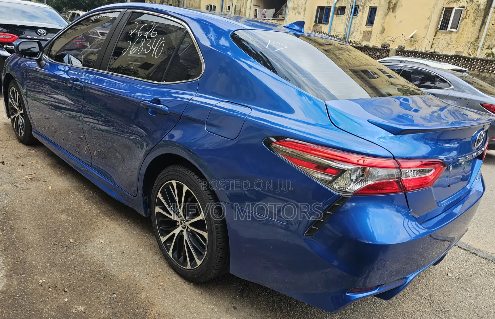 Toyota Camry 2019 Blue