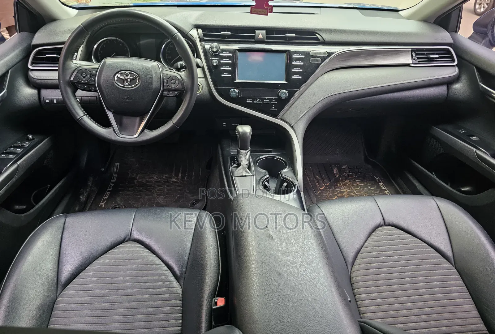 Toyota Camry 2019 Blue