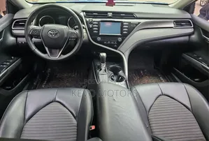 Toyota Camry 2019 Blue