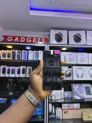 Samsung Galaxy S10 Plus 128 GB Black