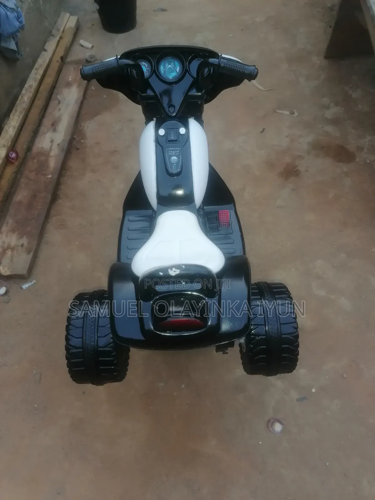 Rechargeable Electronic Toy for Your Kids