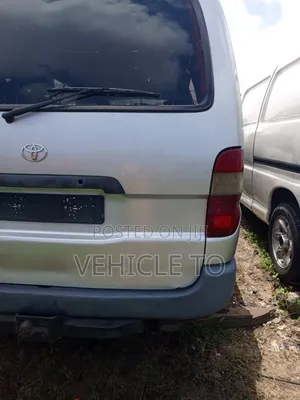 Toyota HiAce 2003 Silver
