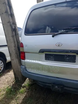 Toyota HiAce 2003 Silver
