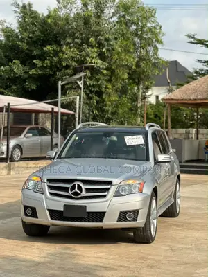 Mercedes-Benz GLK-Class 350 4MATIC 2010 Silver