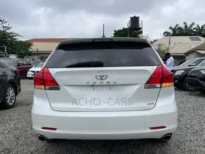 Toyota Venza 2011 White