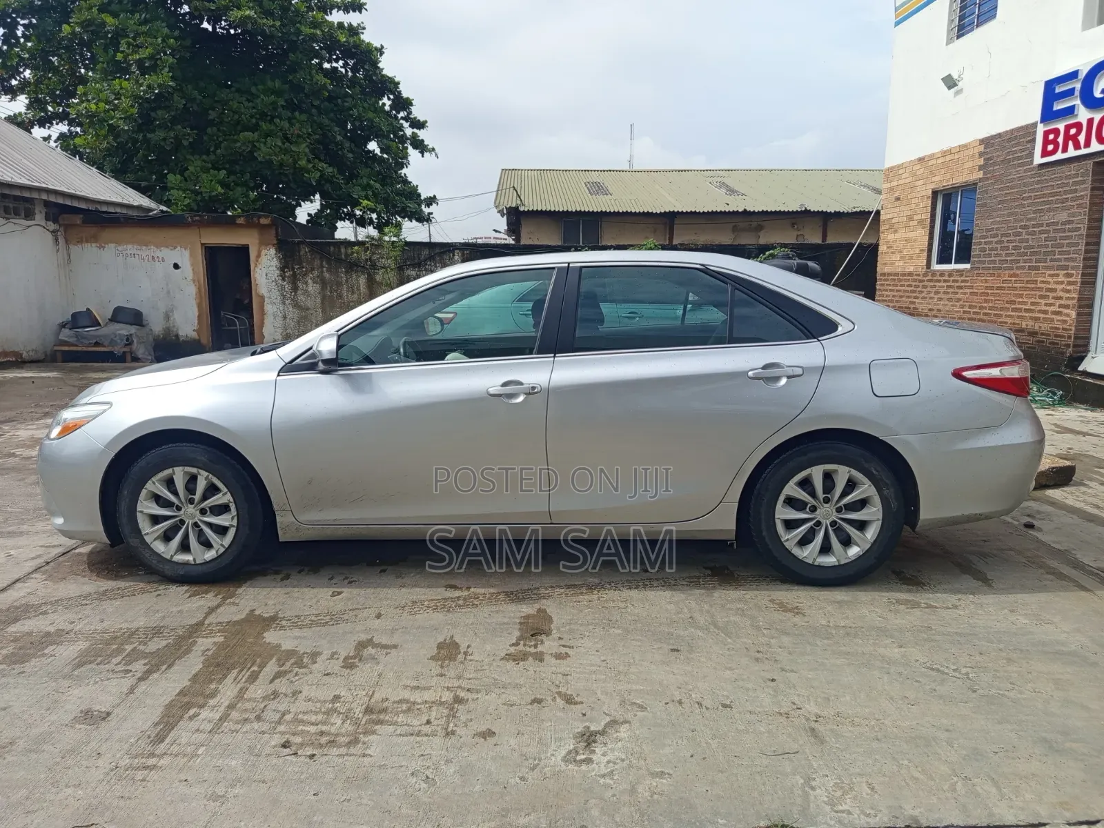 Toyota Camry 2017 Silver