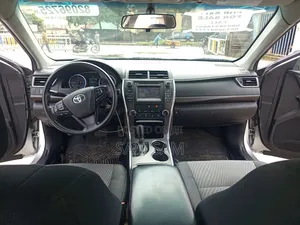 Toyota Camry 2017 Silver