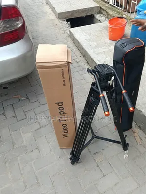 Triopo Dc965 Tripod Stand