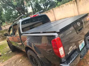 Nissan Frontier 2008 Gray