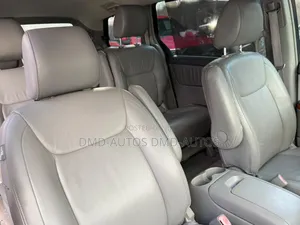 Toyota Sienna 2009