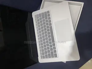 Laptop Microsoft Surface Laptop Studio 2 16GB Intel Core i7 SSD 512GB