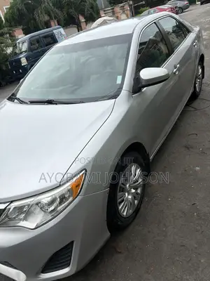 Toyota Camry LE 4dr Sedan (2.5L 4cyl 6A) 2013 Silver