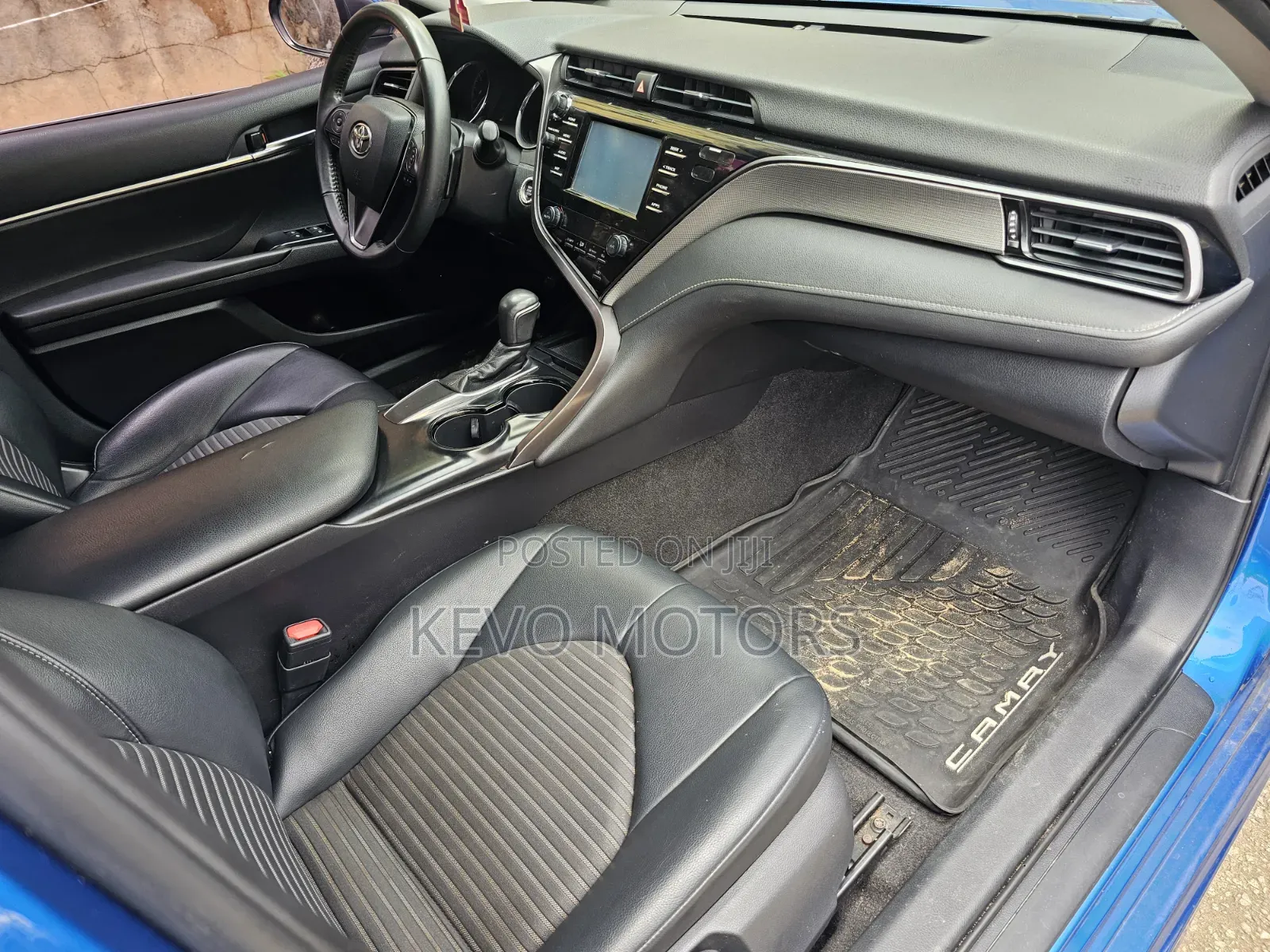Toyota Camry 2019 Blue