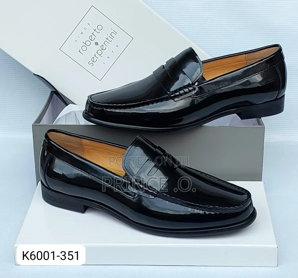 Flat And Easy Wear Clarks Dressing Shoes