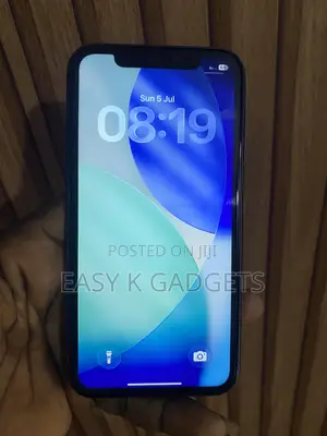 Apple iPhone 11 64 GB White