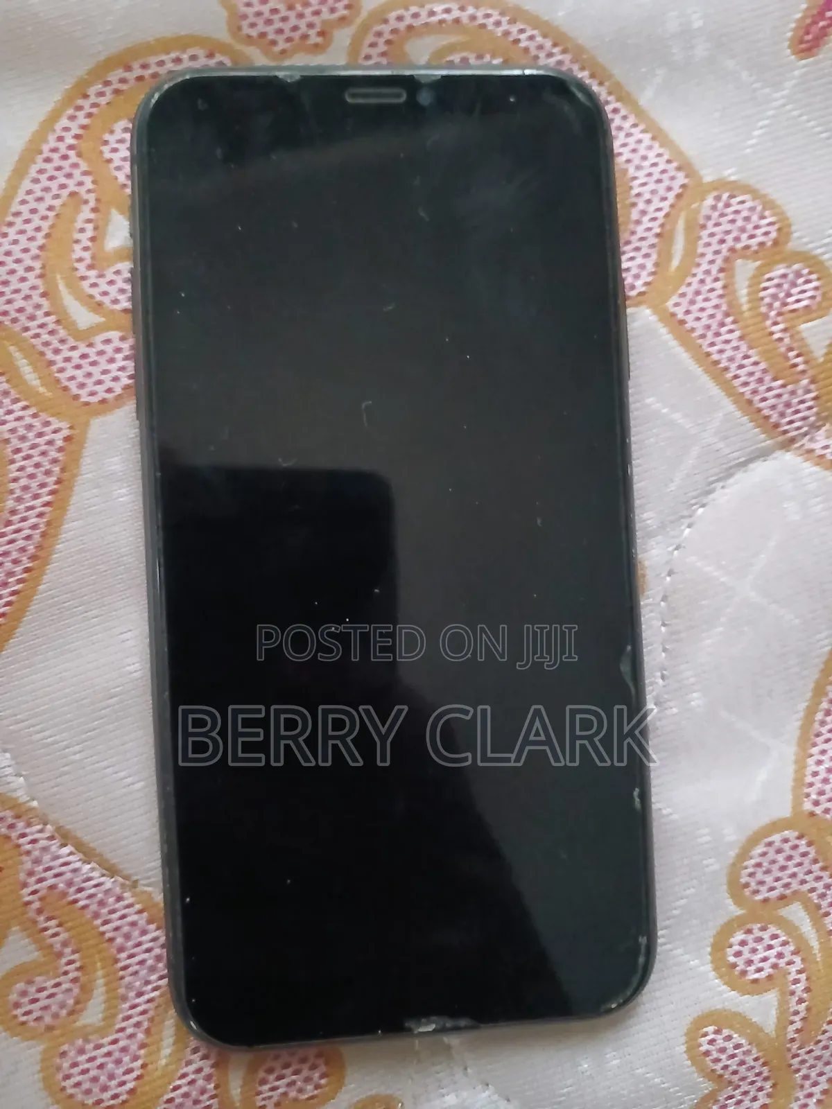 Apple iPhone 11 64 GB Gray