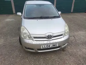 Toyota Corolla Verso 2004 Silver