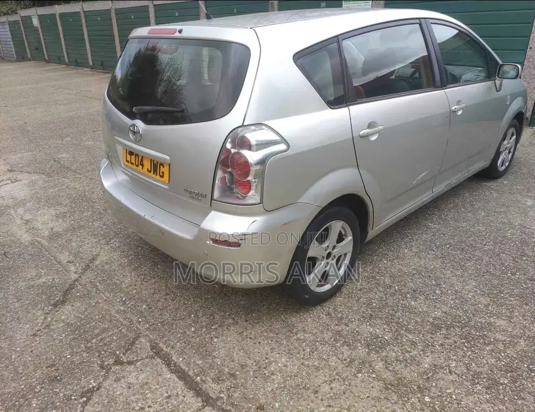 Toyota Corolla Verso 2004 Silver