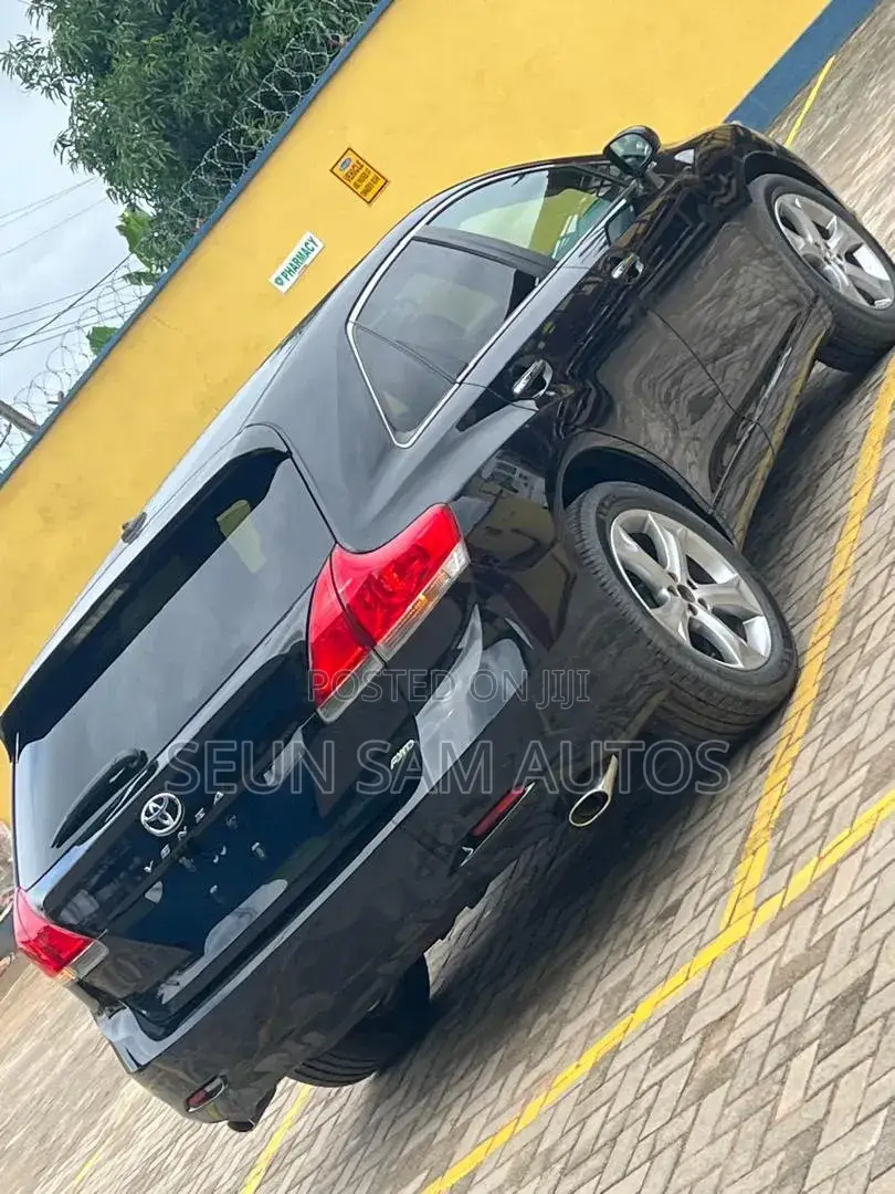 Toyota Venza AWD 2010 Black