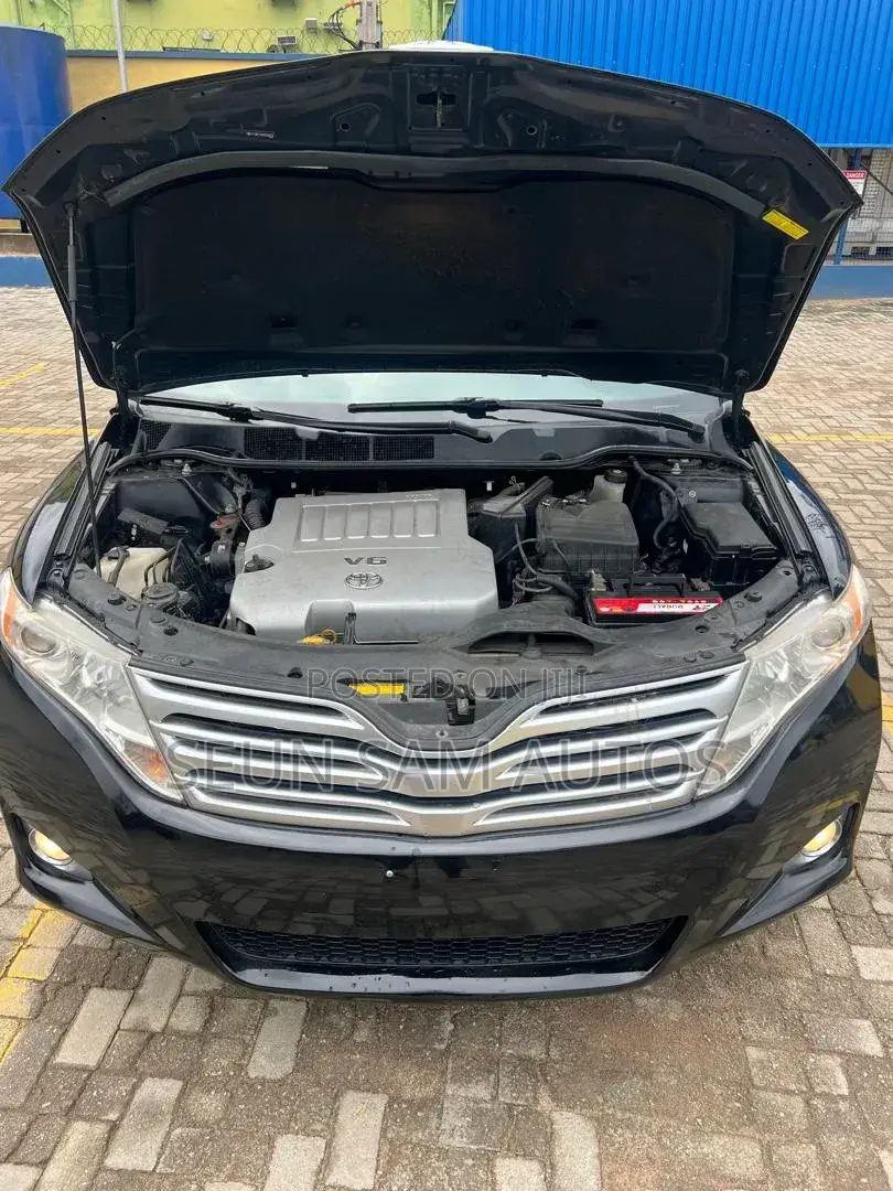 Toyota Venza AWD 2010 Black