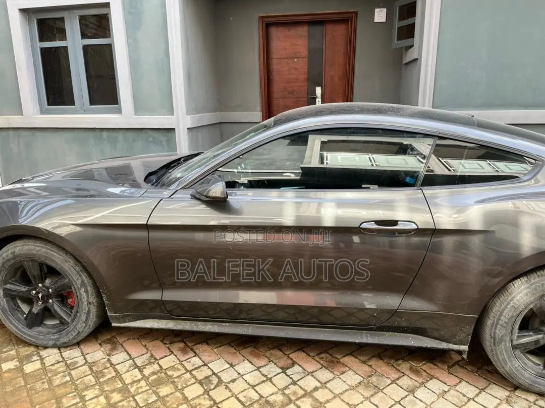 Ford Mustang 2018 Gray