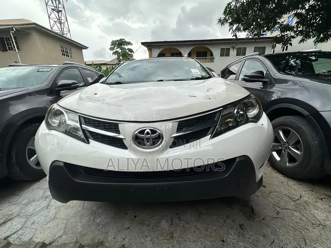 Toyota RAV4 2014 White