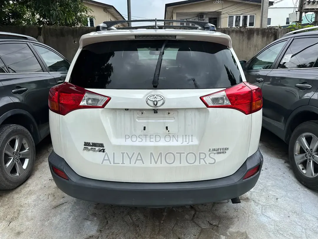 Toyota RAV4 2014 White