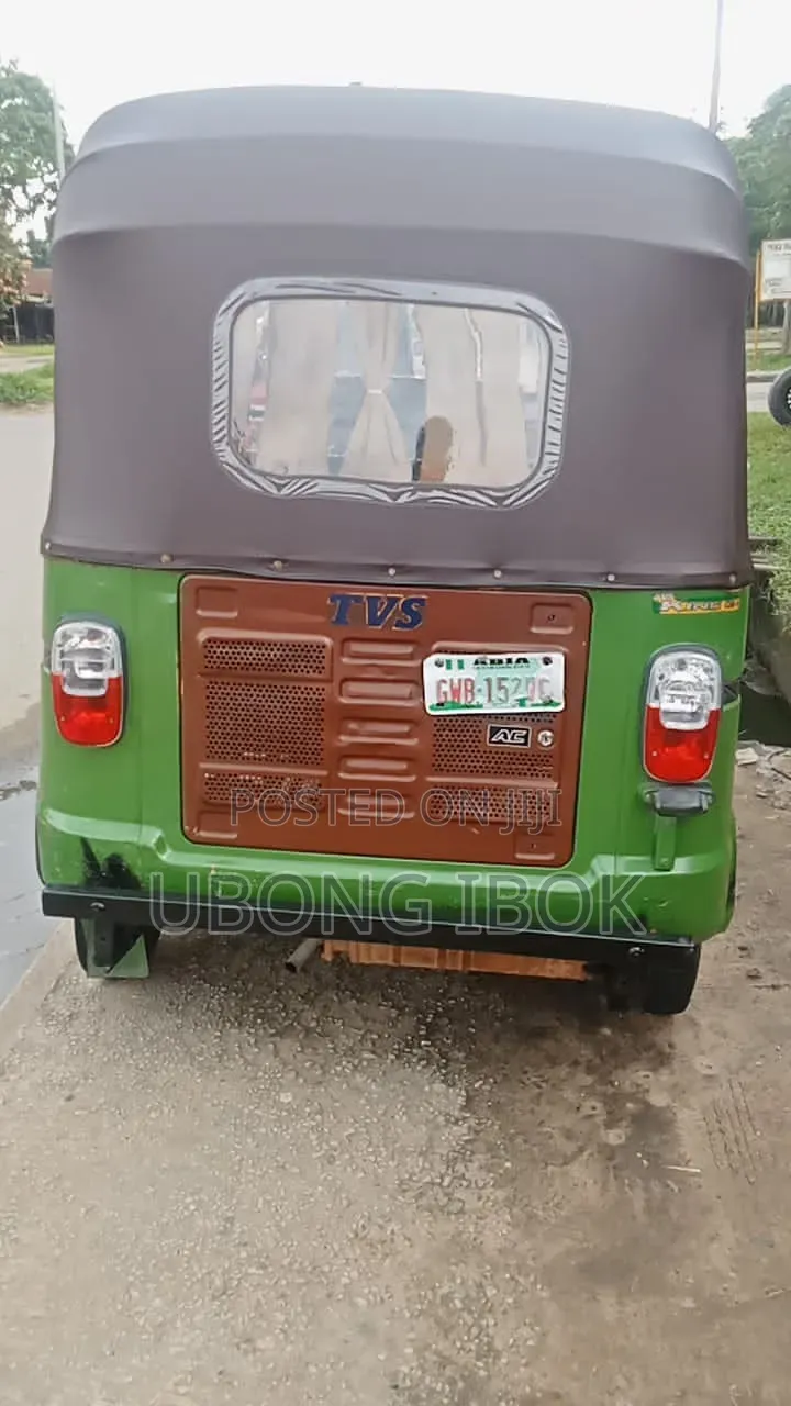 TVS King Deluxe Plus iTouch Start 2022 Green
