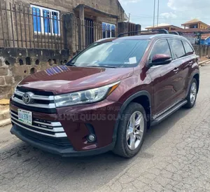 Toyota Highlander Limited 4dr SUV AWD (3.5L 6cyl 6A) 2015 Orange