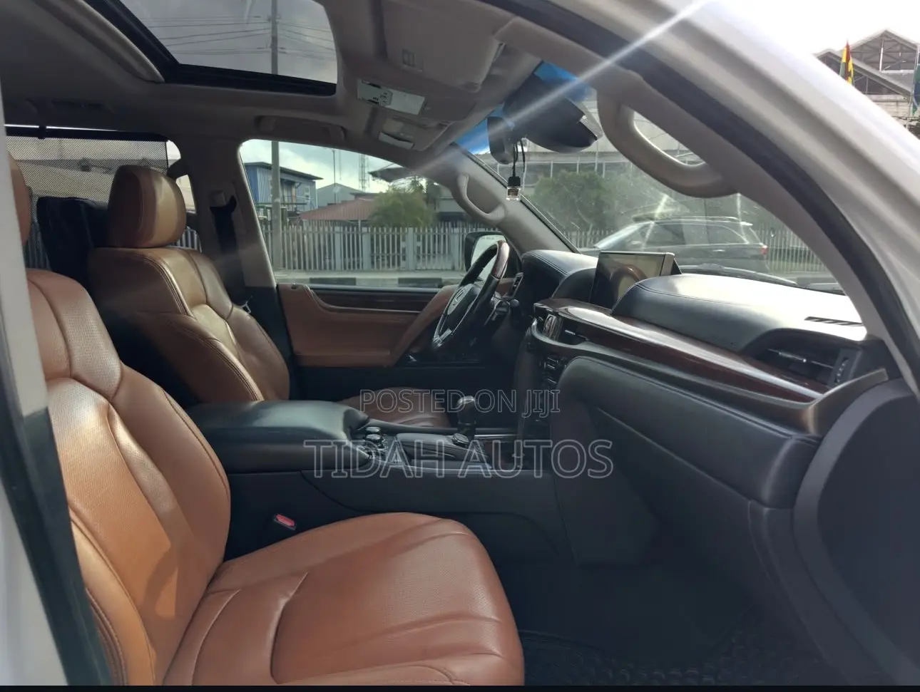 Lexus LX 2016 White