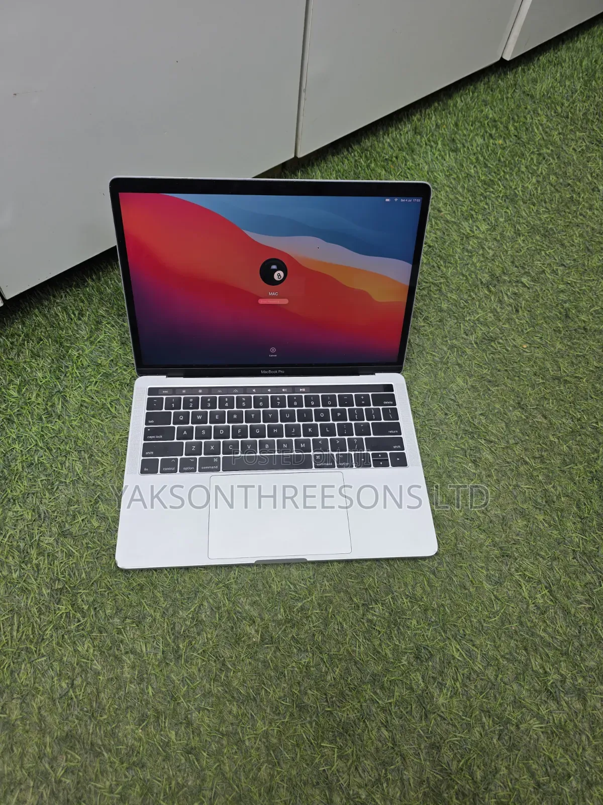 Laptop Apple MacBook Pro 2017 8GB Intel Core i5 SSD 256GB