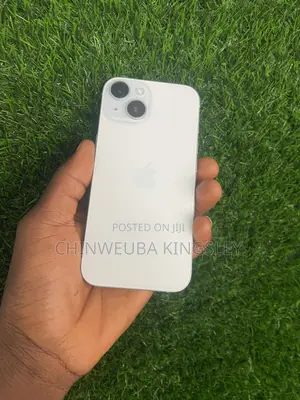 Apple iPhone 15 128 GB White