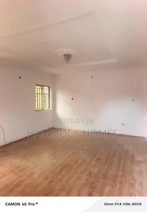 3bdrm Block of Flats in Okebadan Estate., Akobo for rent