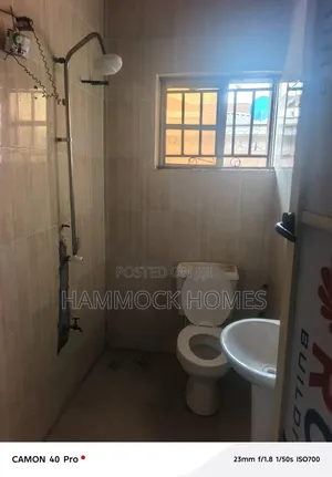 3bdrm Block of Flats in Okebadan Estate., Akobo for rent