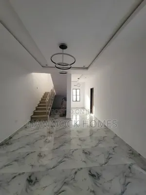3bdrm Duplex in Kolapo Ishola Gra, Akobo for rent