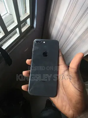 Apple iPhone 8 Plus 64 GB Black