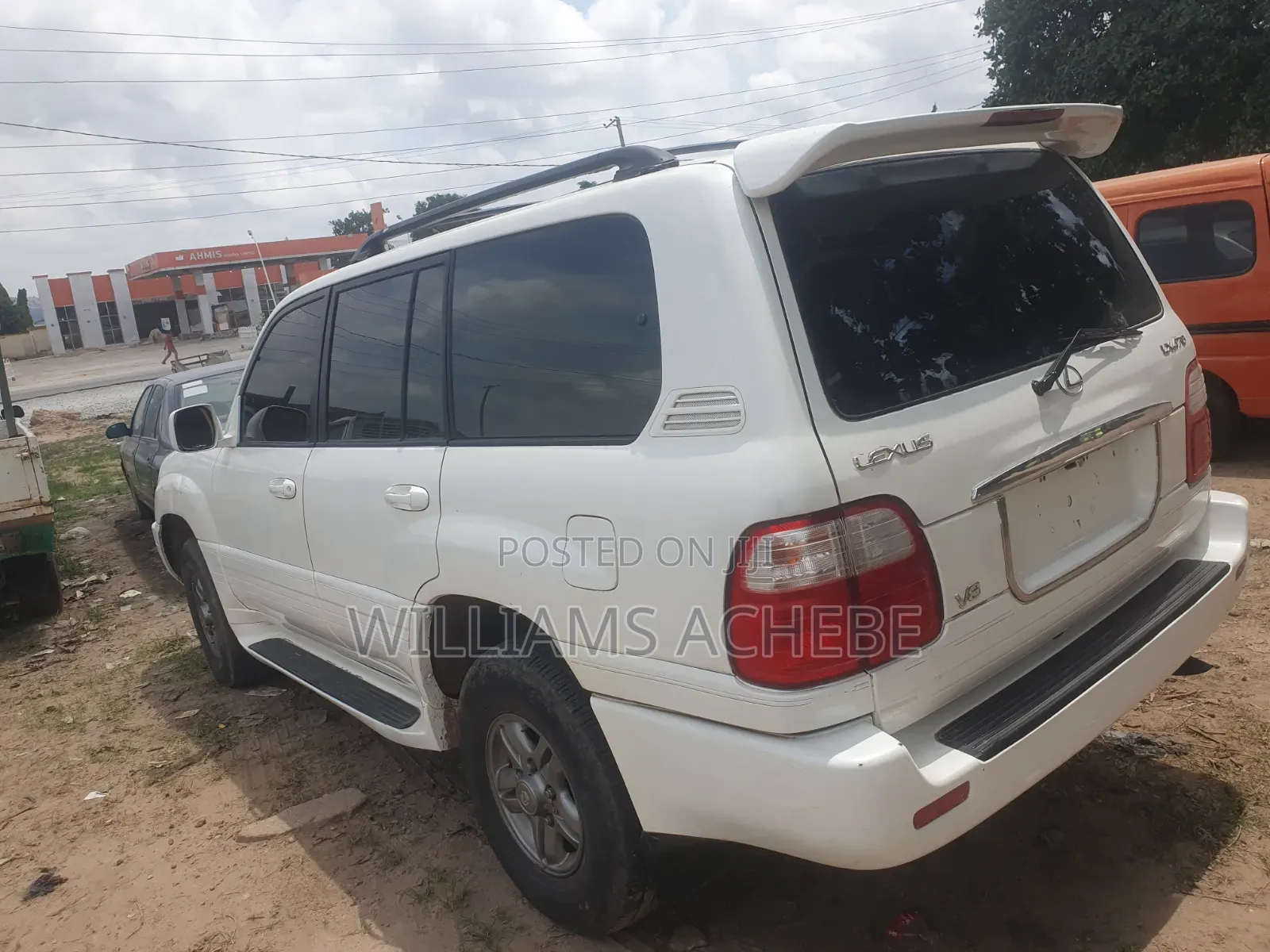 Lexus LX 470 1999 White