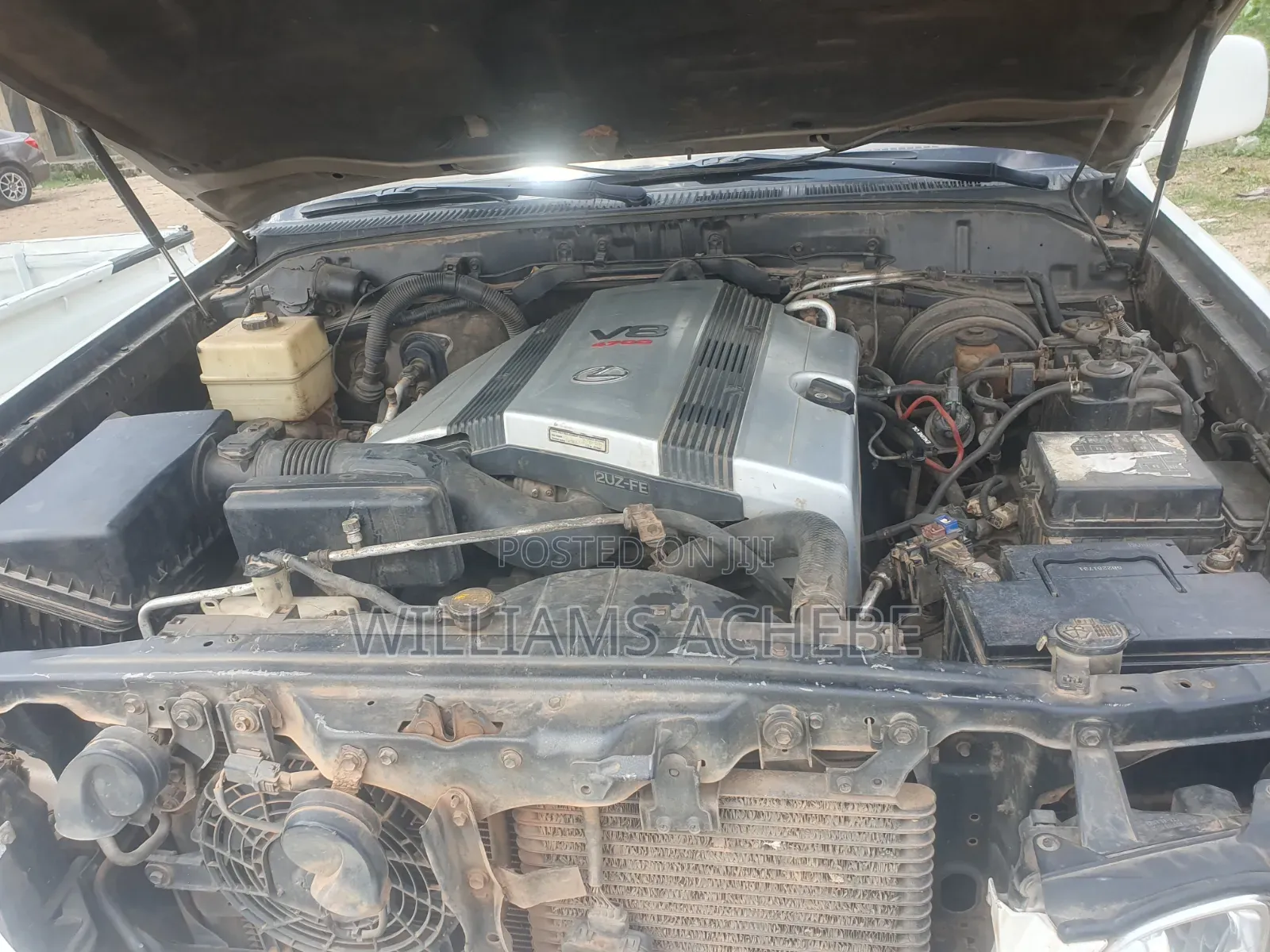 Lexus LX 470 1999 White