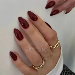 Ready to Wear Nails
