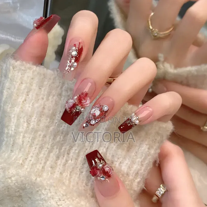Ready to Wear Nails