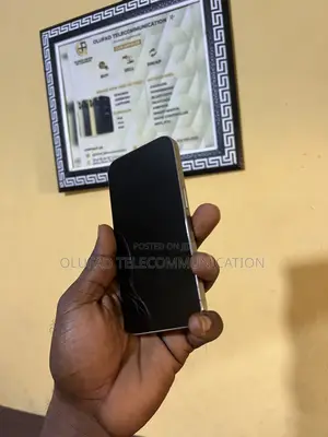 Apple iPhone 15 Pro 128 GB White