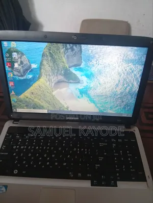 Samsung Ativ Smart PC 32GB Intel Core Ultra 7 SSHD (Hybrid) 16 GB