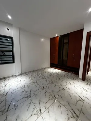 4bdrm Townhouse / Terrace in Diplomatic Zone City, Katampe Extension