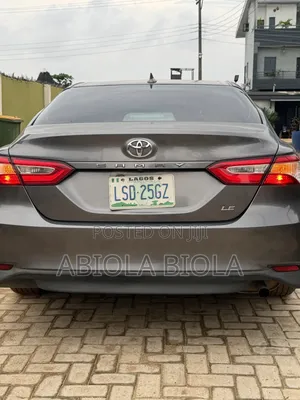 Toyota Camry 2018 Gray