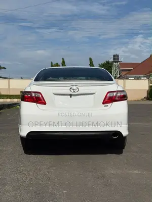 Toyota Camry 2.4 SE 2008 White
