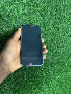 Apple iPhone 11 64 GB Purple