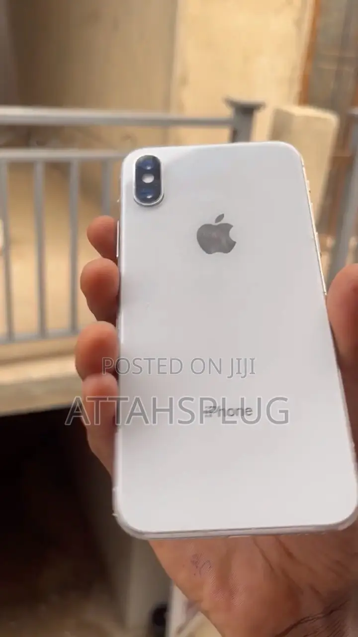 Apple iPhone X 64 GB White