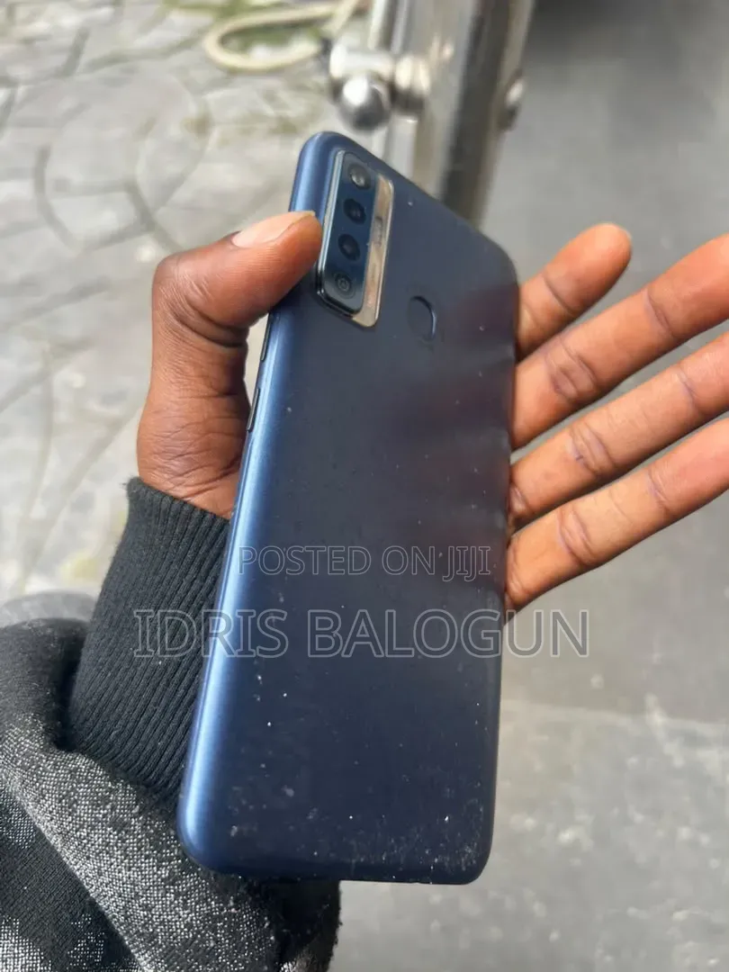 Tecno Camon 18i 128 GB Gray