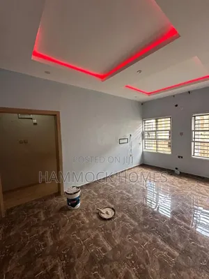 3bdrm Duplex in Carlton Gate Estate, Akobo for rent